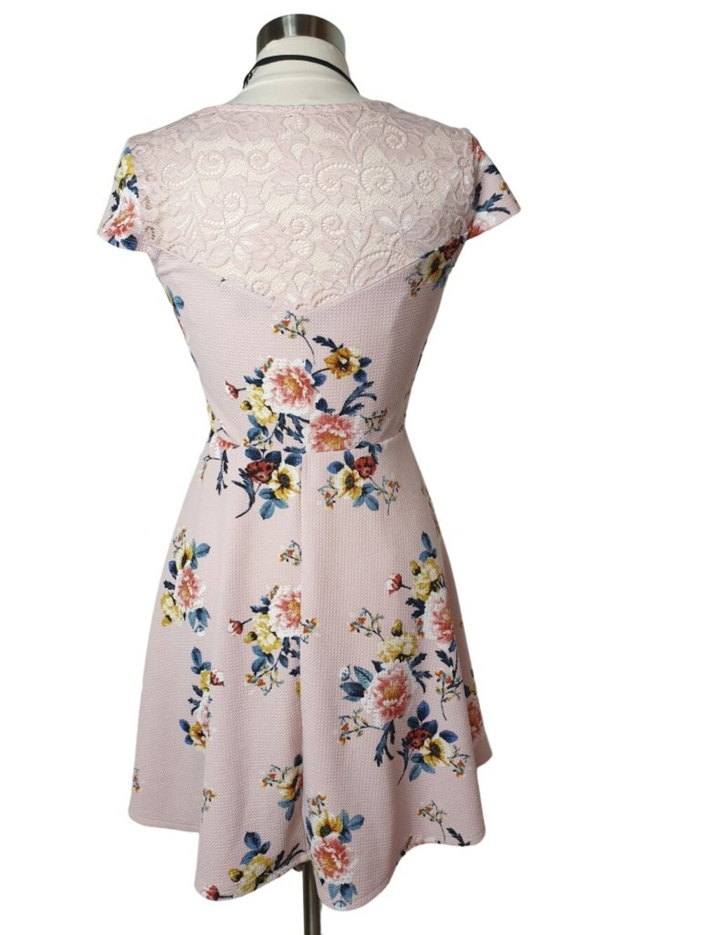 Three Pink Hearts Womens M Dress Pink Yellow Floral Lace Back Cottage Coquette - Picture 3 of 9